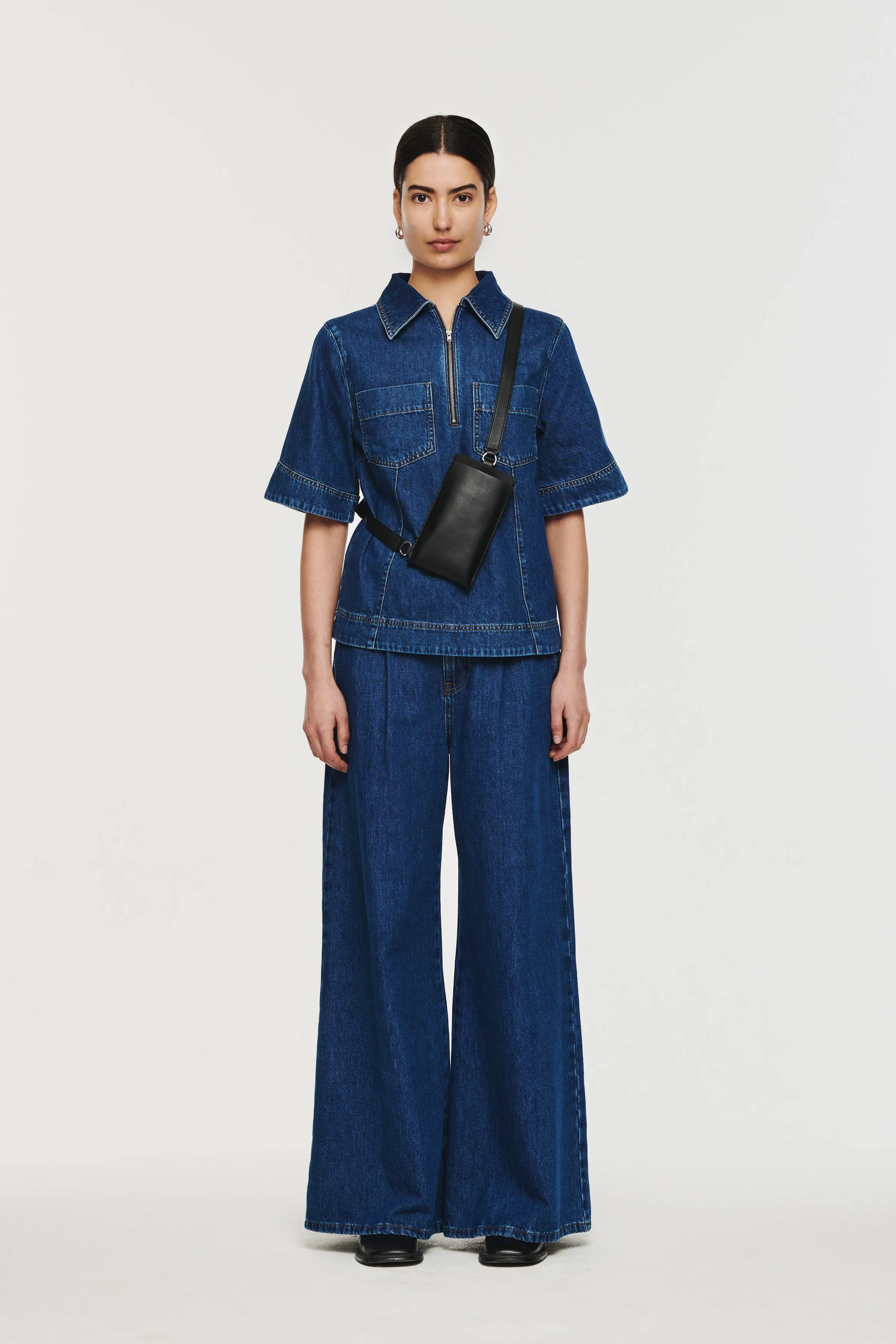 BEEN x ALIGNE Willow Phone Bag