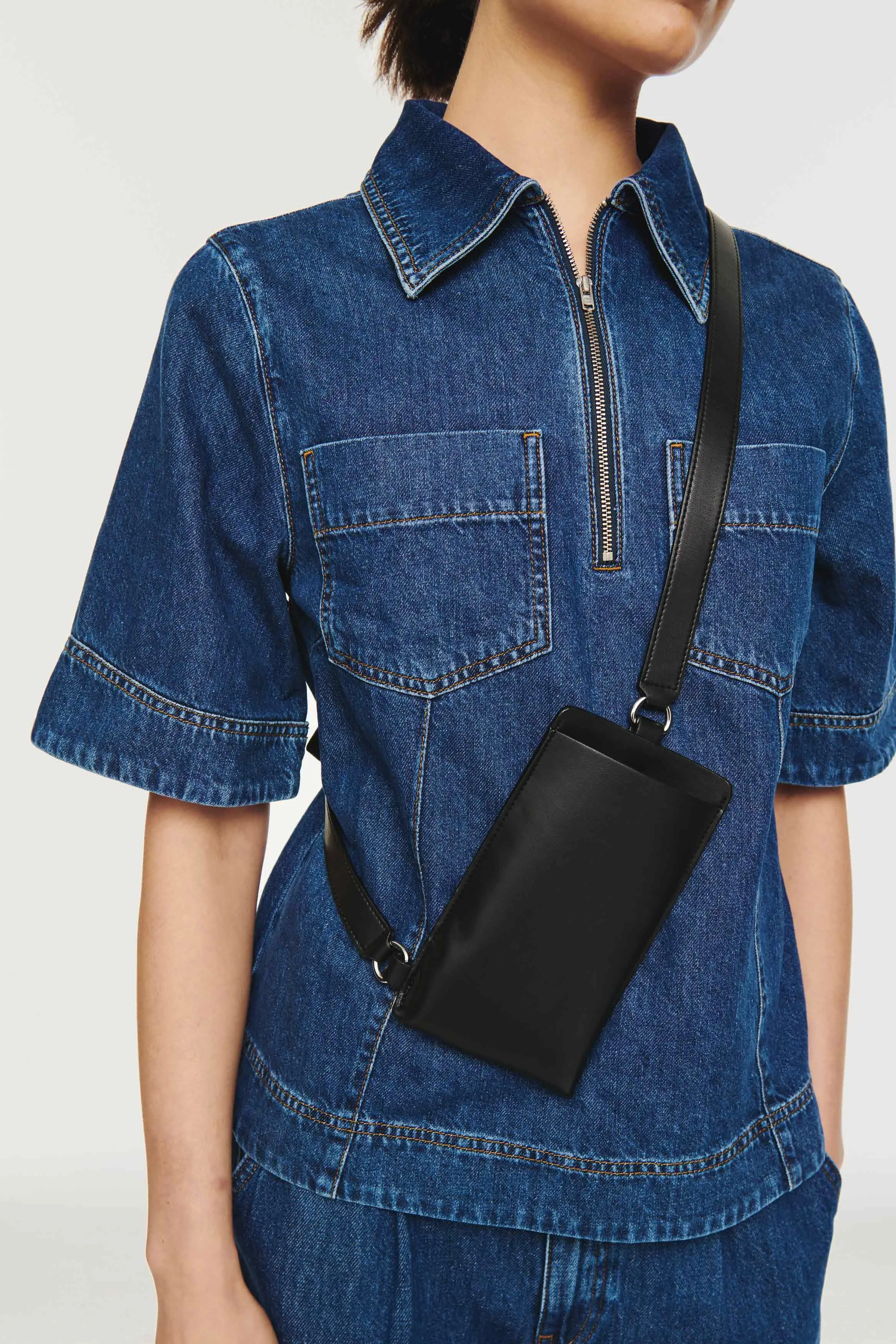 BEEN x ALIGNE Willow Phone Bag