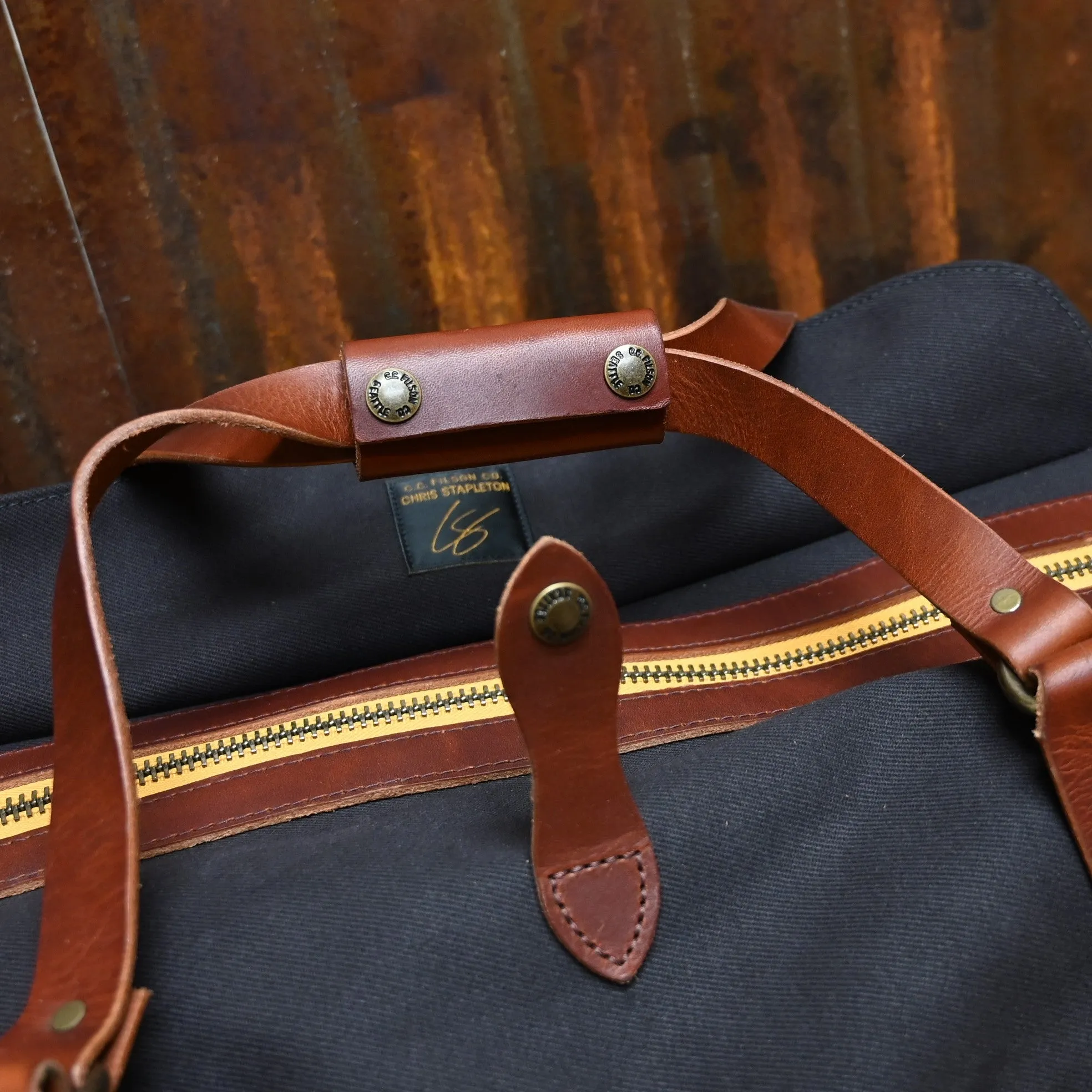 Filson Traveller Medium Duffle Bag