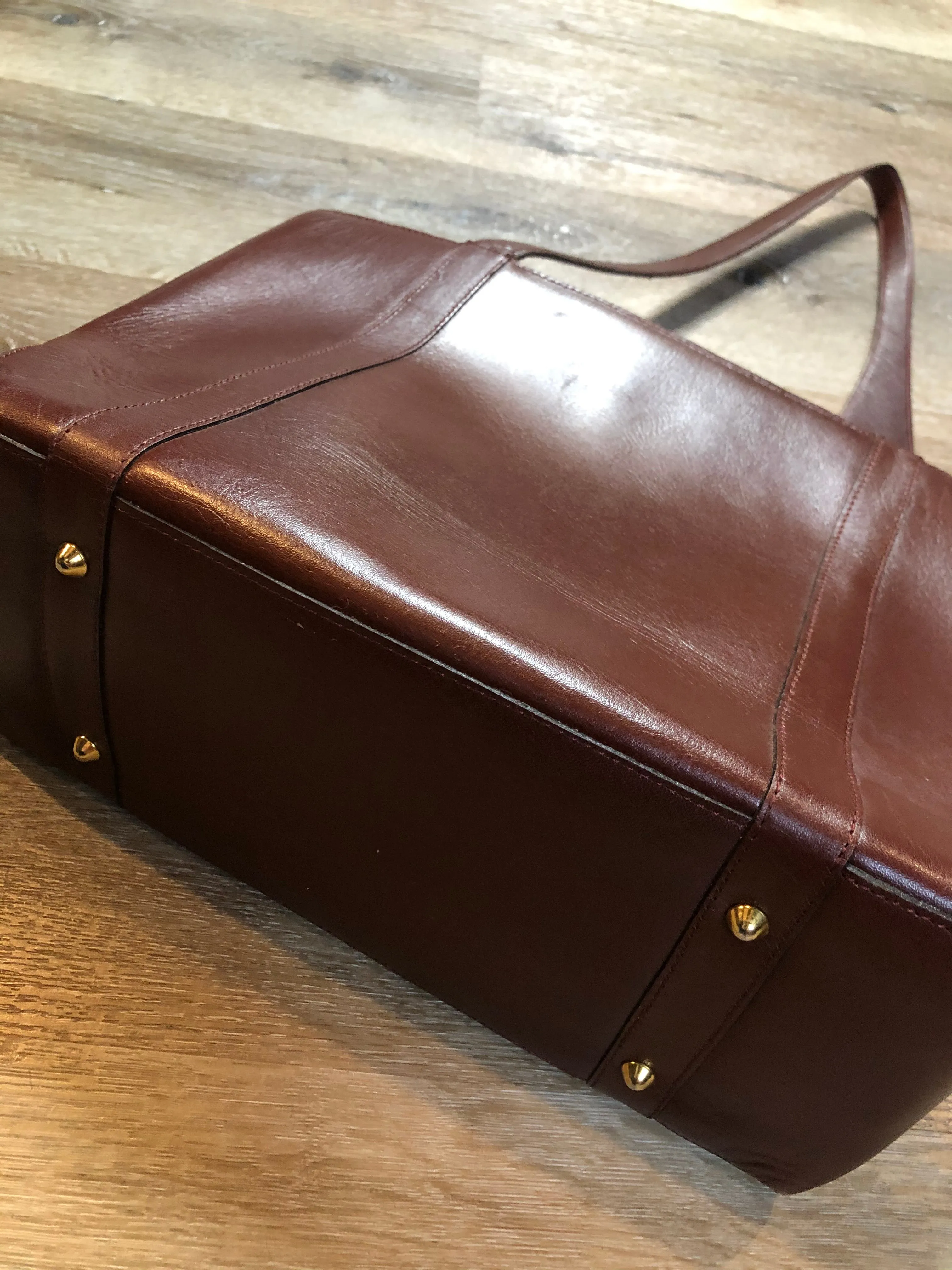 Georges Sara Brown Leather Handbag