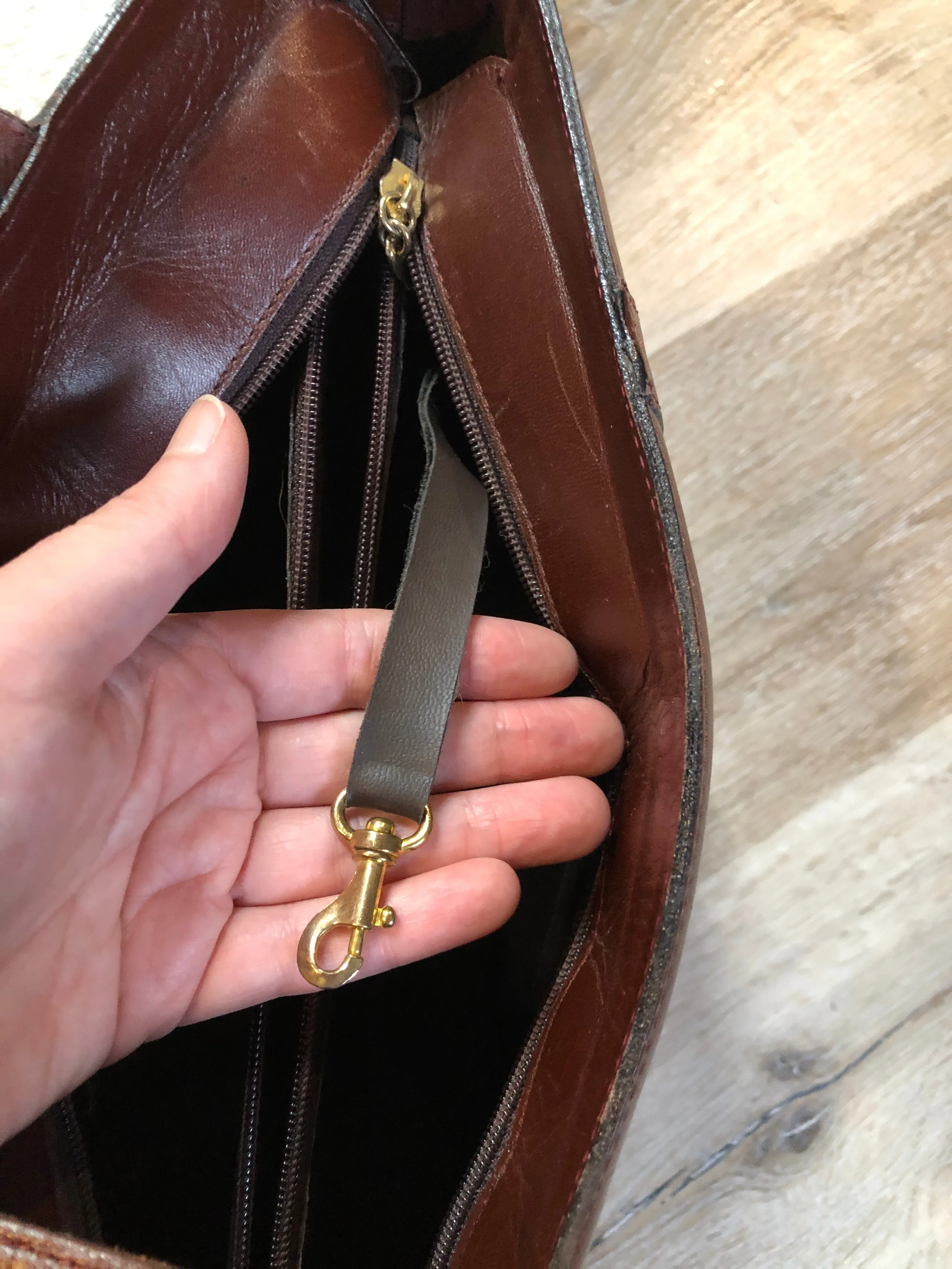 Georges Sara Brown Leather Handbag