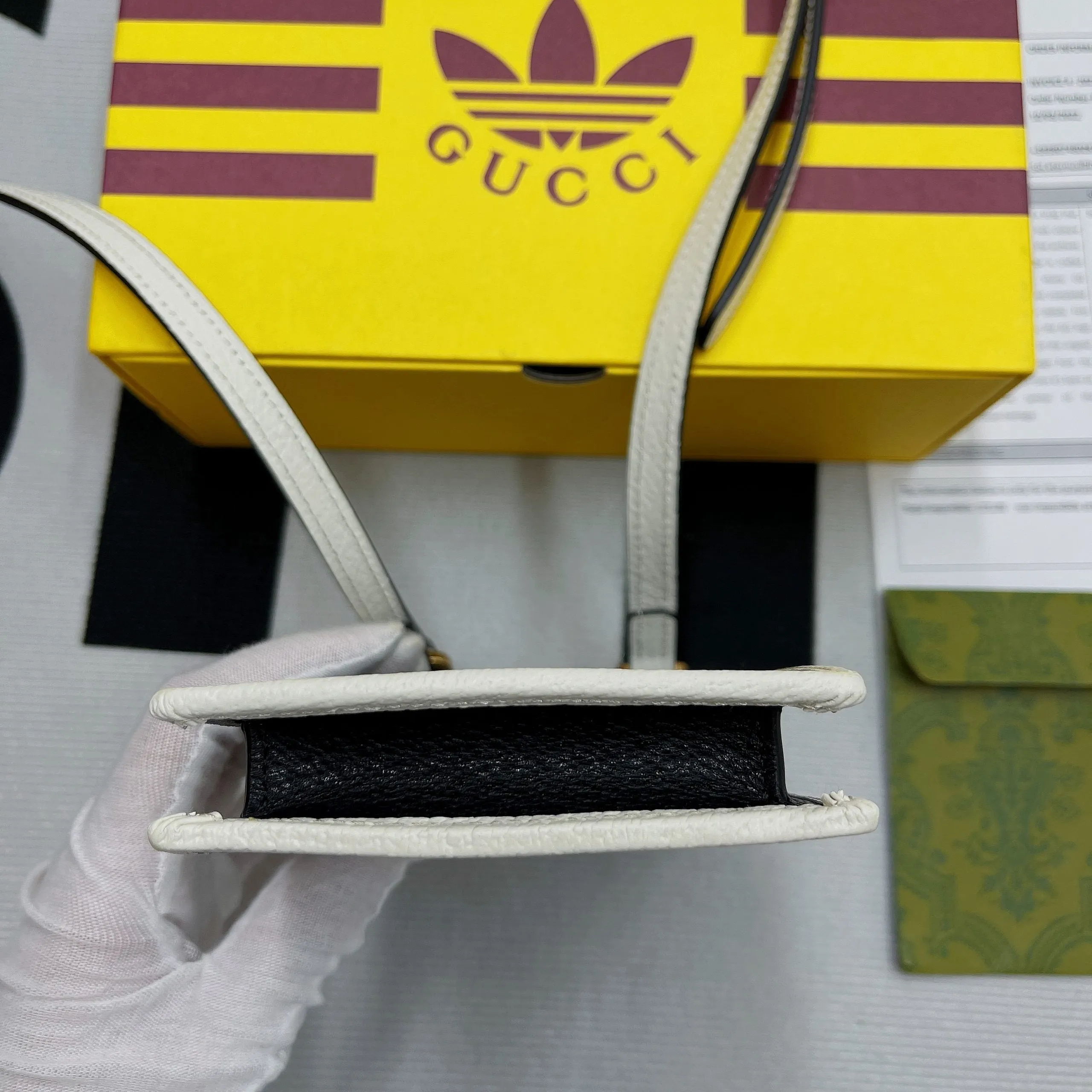 gg x Adidas Phone Case Black For Women, Women&#8217;s Bags 7.3in/18cm gg‎