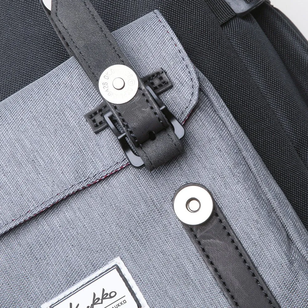 KAUKKO Backpack for city trips, EP5-7 ( Black Grey/ 16.1L )